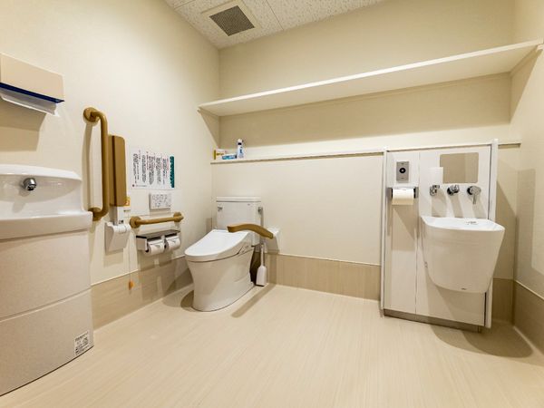 清潔な洗面トイレ空間