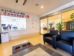 エントランスの明るい様子