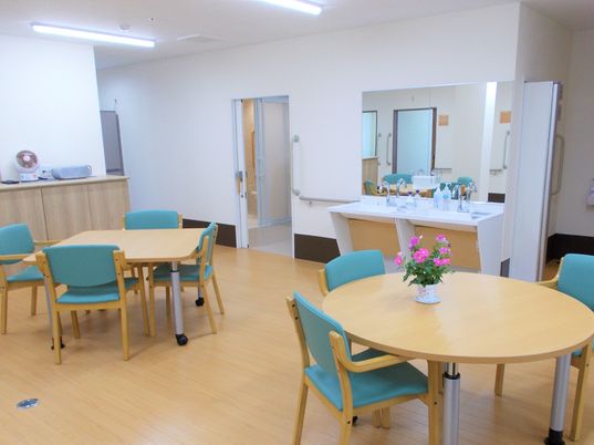 明るい多目的スペース