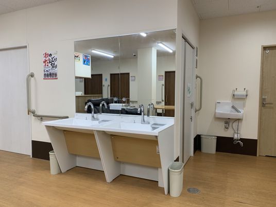 バリアフリー設計の洗面台