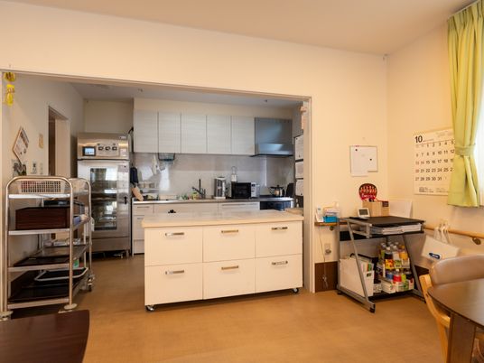 清潔なキッチンスペース