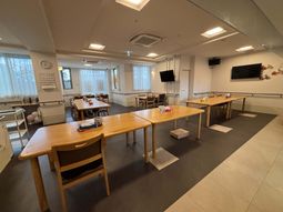 広々とした食堂