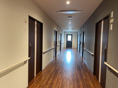 明るい廊下の様子