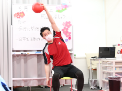 体操を行うスタッフの部屋