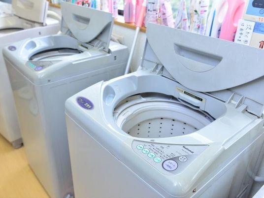 清潔な洗濯機並ぶ場所