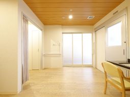 明るい居室のインテリア