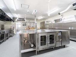 清潔なキッチン設備