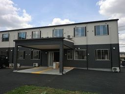 新築そうな外観施設