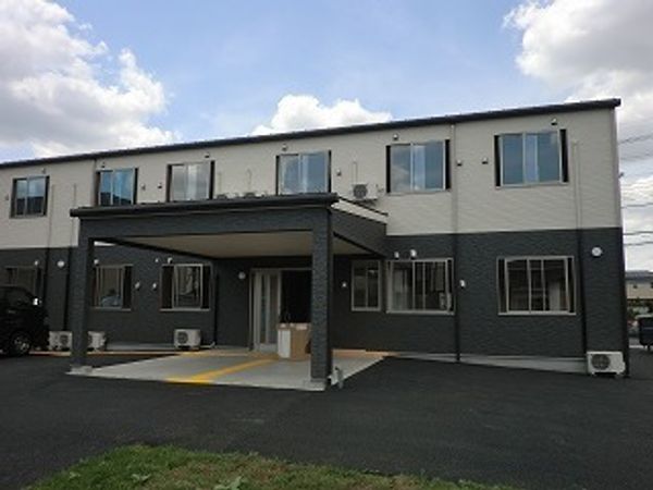 新築そうな外観施設