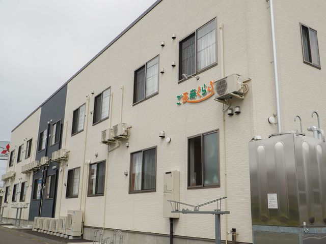 清潔感のある建物の外観