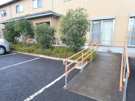 手すり付きアプローチ通路
