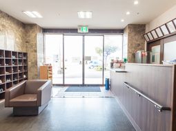 エントランスの落ち着いた空間