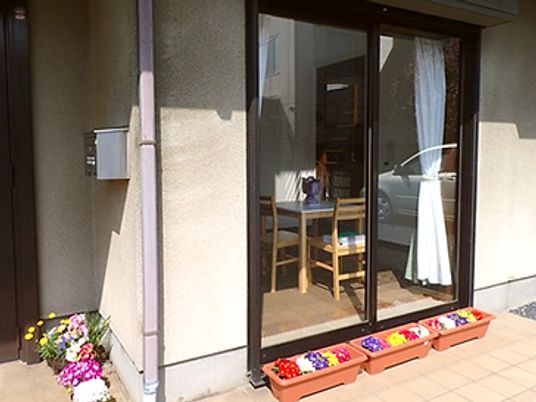 椅子がある室内の風景