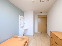 シンプルな個室レイアウト
