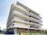 4階建て建物の外観  