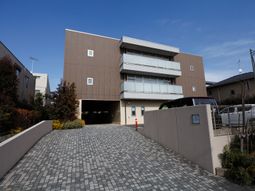 清潔感ある外観の建物