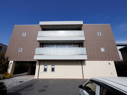 清潔感のある建物の外観