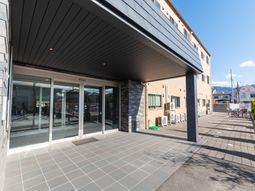 清潔感のあるエントランス