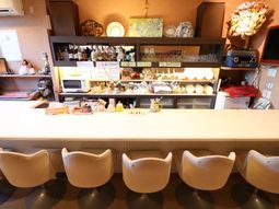 バーカウンタースタイルの空間