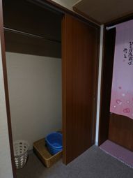 居室の開いた扉