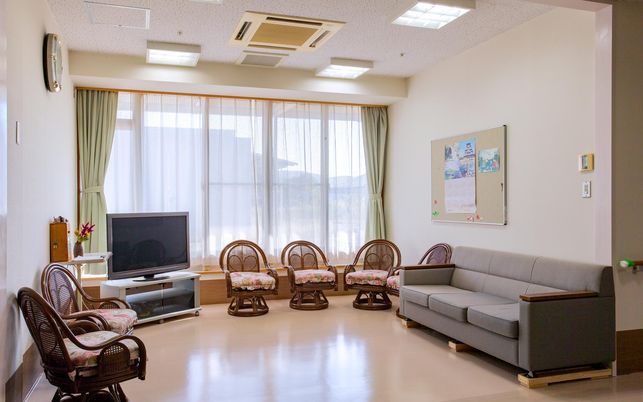 日当たりの良いラウンジ
