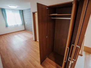 清潔感のある広々とした居室
