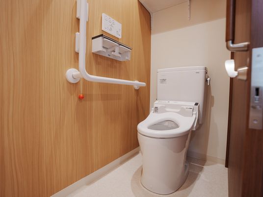 バリアフリー対応のトイレ