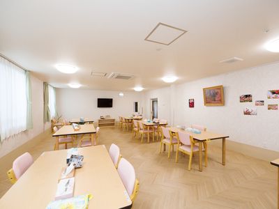 広々とした共用食堂