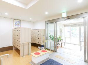 清潔なエントランス風景