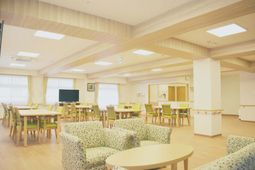 明るい共用スペース