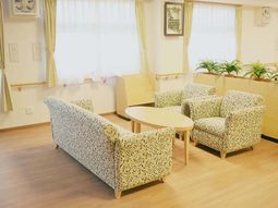 明るいリビングルーム