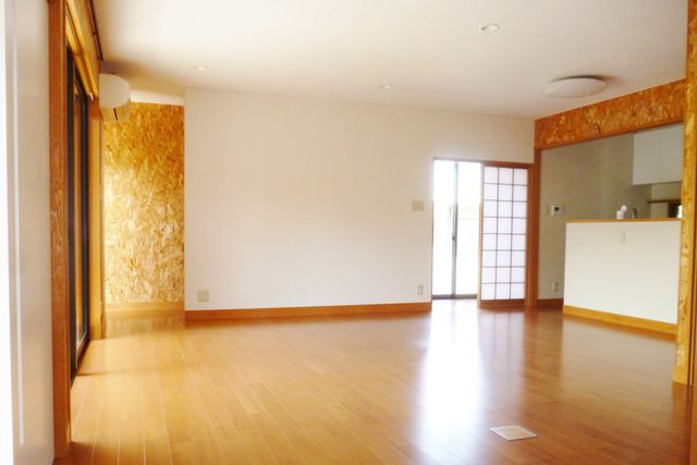 木の温もりを感じる居室