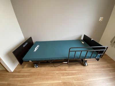 居室の電動ベッド