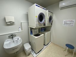 清潔感のある洗濯室