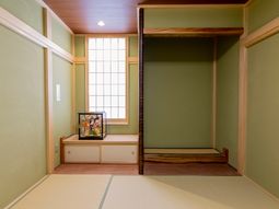静かな和室の一角