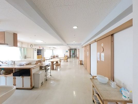 ゆとりのある廊下