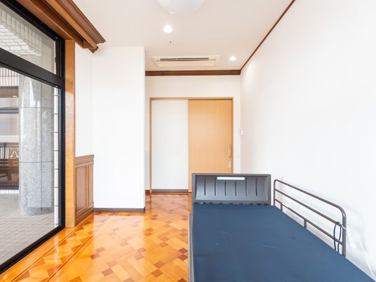 広々とした居室の一角