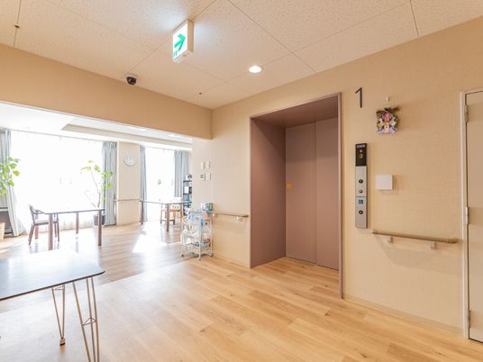 居室とエレベーターの間取り