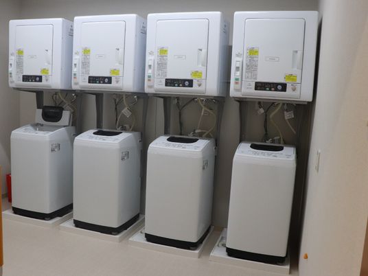 整備された洗濯設備の空間