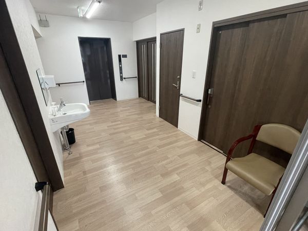 整備された施設の廊下