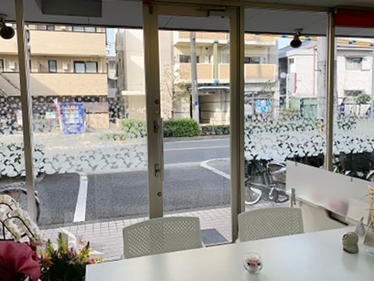 窓際の食堂  