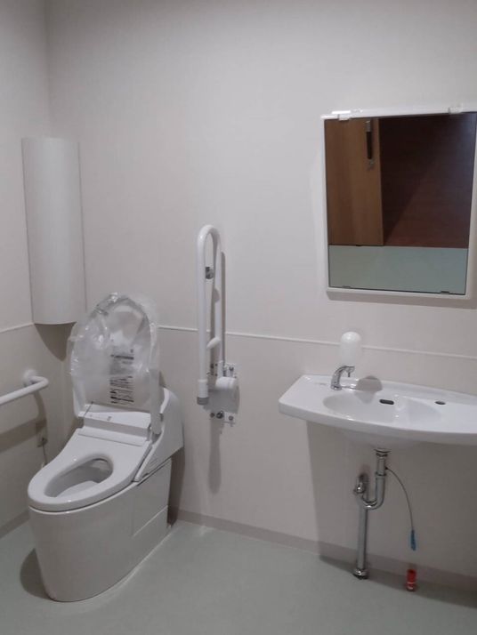 バリアフリーのトイレ設備