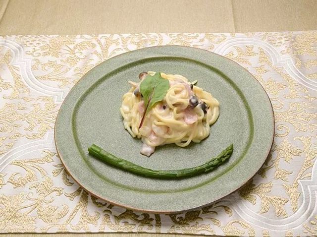和風のテーブル上の料理