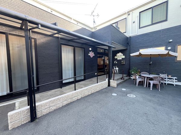 落ち着いたエントランス