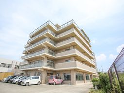 多階層建物の外観