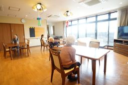 温かい雰囲気のリビング
