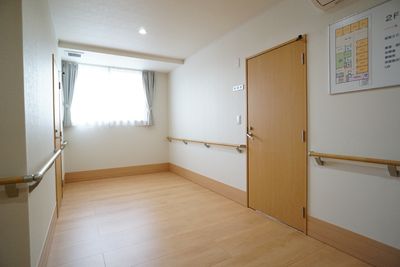 廊下と部屋の入口