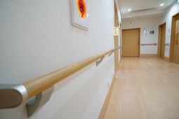 廊下のバリアフリー構造