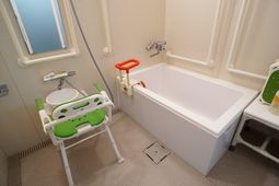 バリアフリー浴室設備