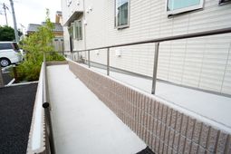 施設の安全な通路